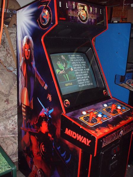 Ultimate Mortal Kombat 3 Arcade Game